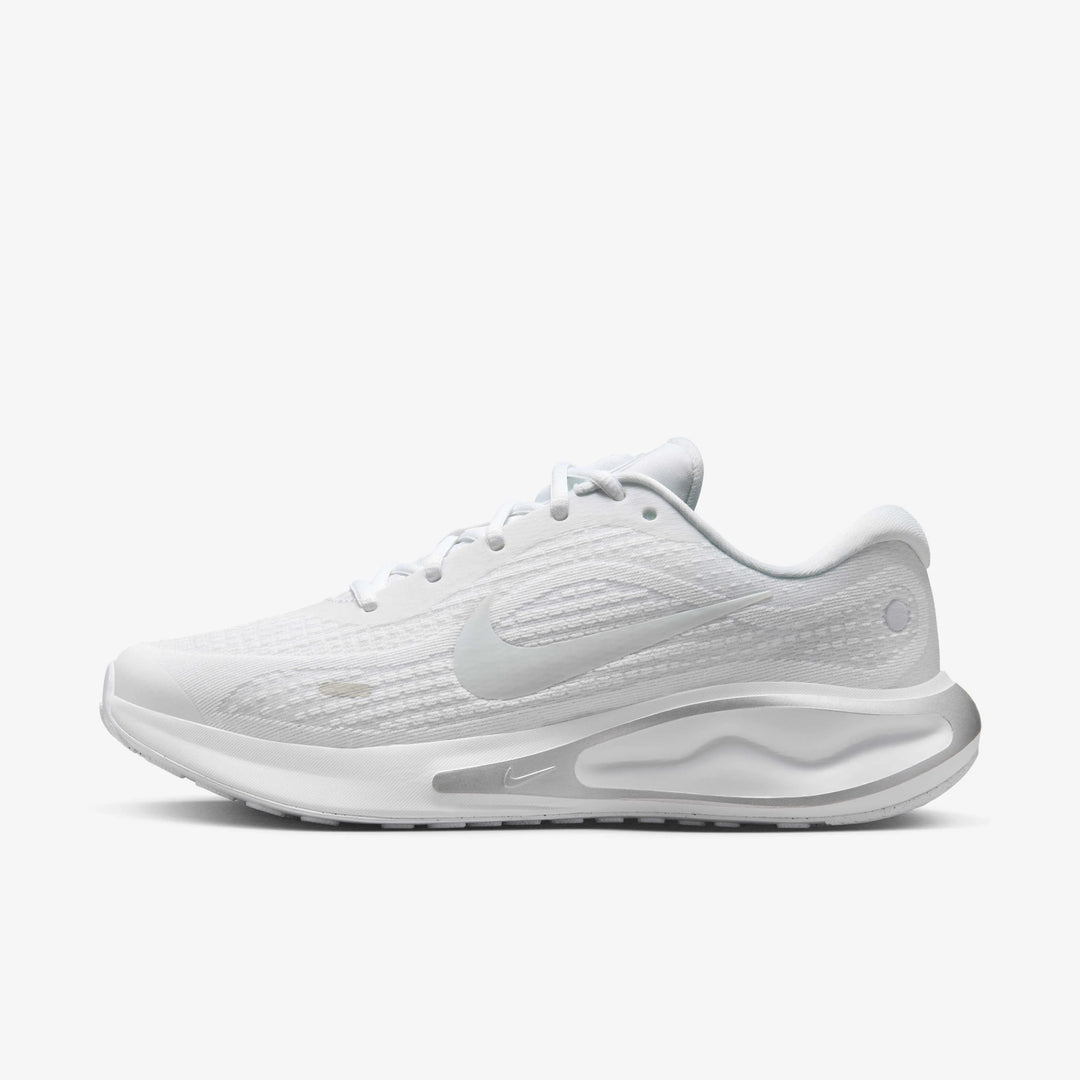Nike Journey Run – White / White / Pure Platinum