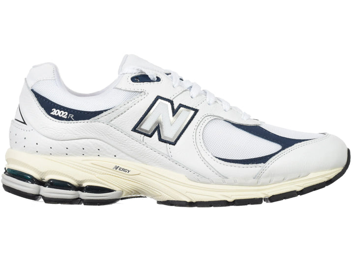 New Balance 2002R – Grey / White